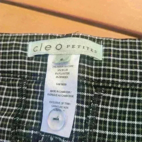 Cleo Petite Capris BNWOT - size 10 - Picture 2 of 4
